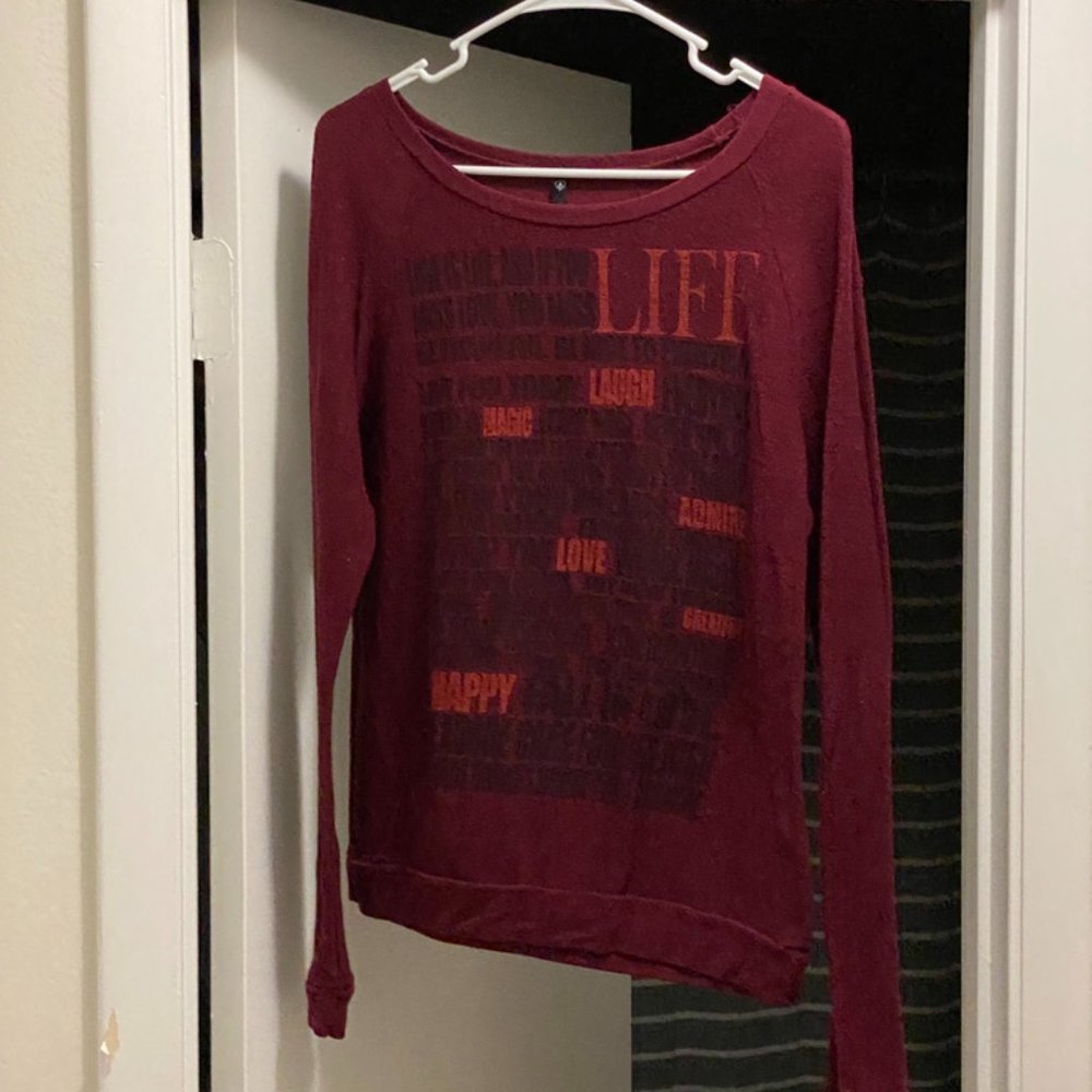 LOVE CULTURE Sweater (Large)